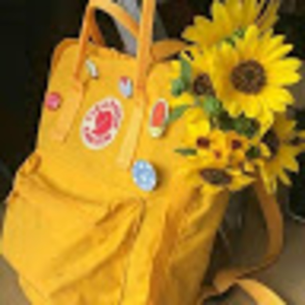 Meet your Posher, Aoua